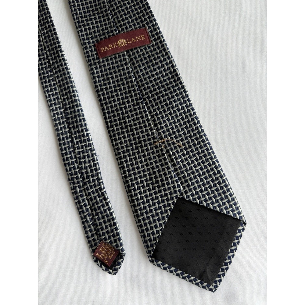Park Lane	Blue Silver Geometric Woven Jacquard	100% Silk Tie Necktie 58 x 3.875